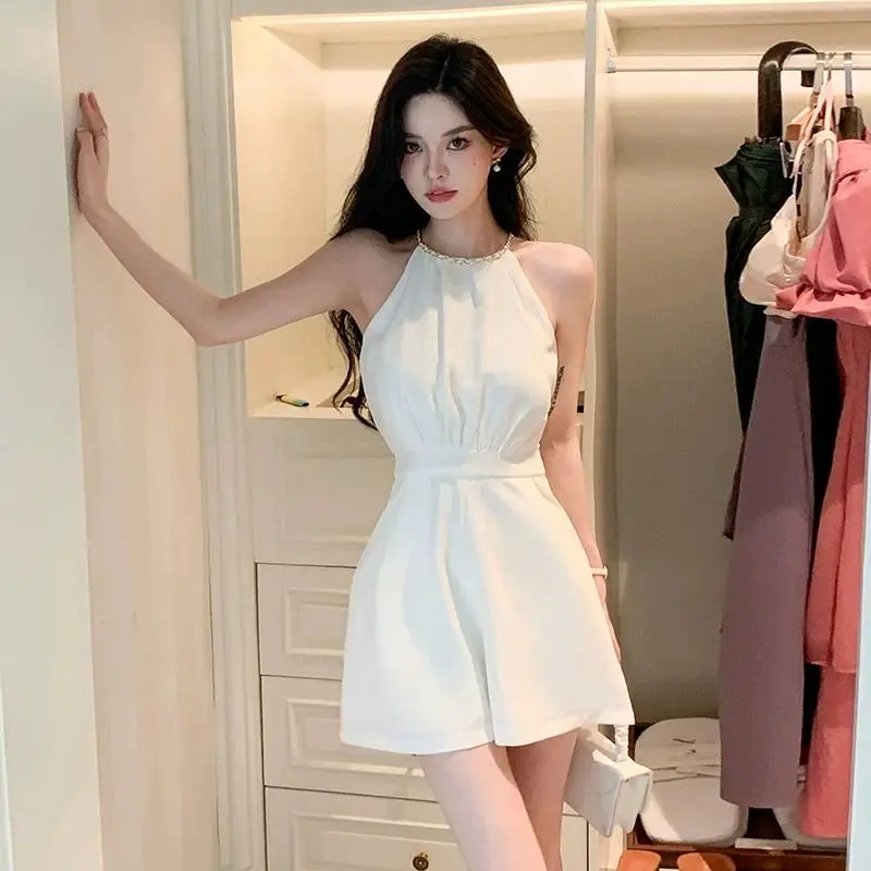 Summer Clothing Trends 2025 Women'S - Damskie szorty w kolorze chłodnej bieli,